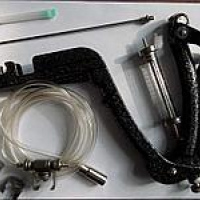 Вакцинатор для мас. прививок (Шилова) универсальный для шприцов 5 мл, 10 мл, переходник для игл, металлический корпус